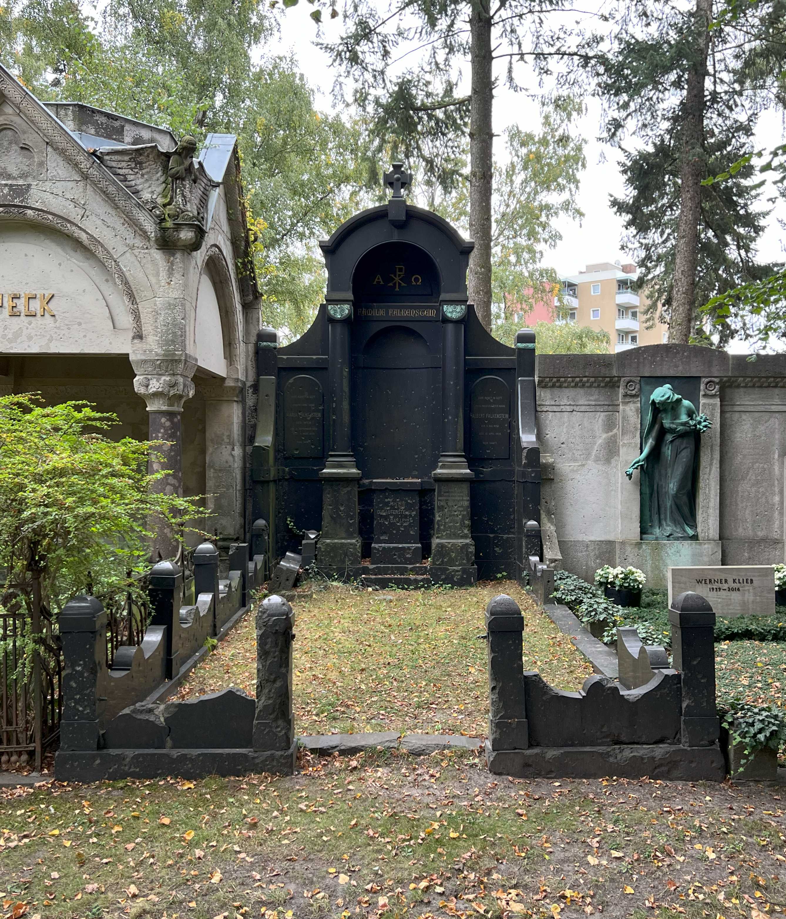 Grabstein Emil Maillefert, Friedhof Wilmersdorf, Berlin